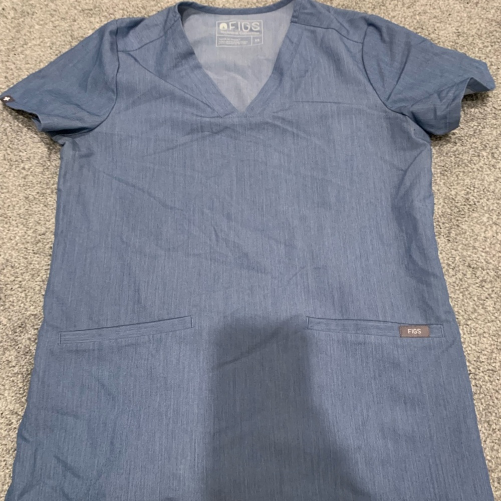 Figs Scrub Top
